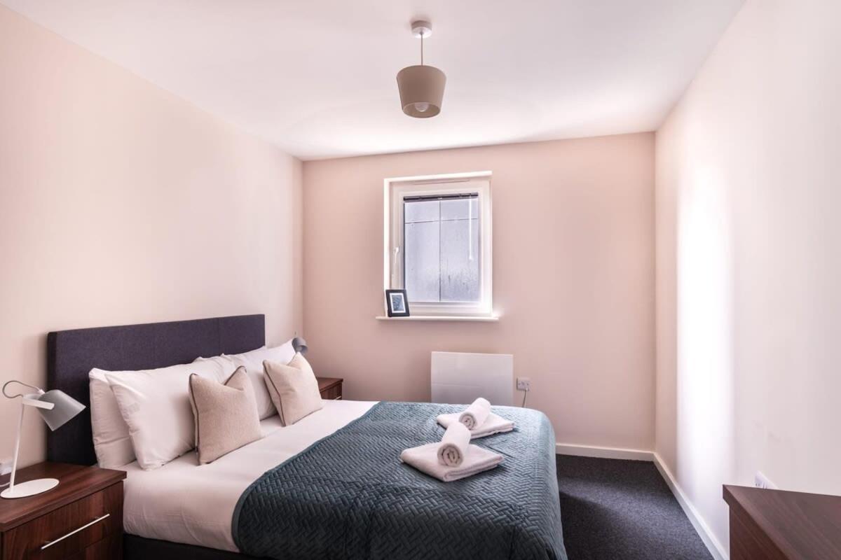 Modern & Spacious 2 Bed Apartment In Manchester Exterior foto